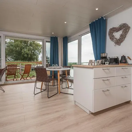 Apartamento Hafenresort Karnin - Hausboot Pit Karnin (Usedom)
